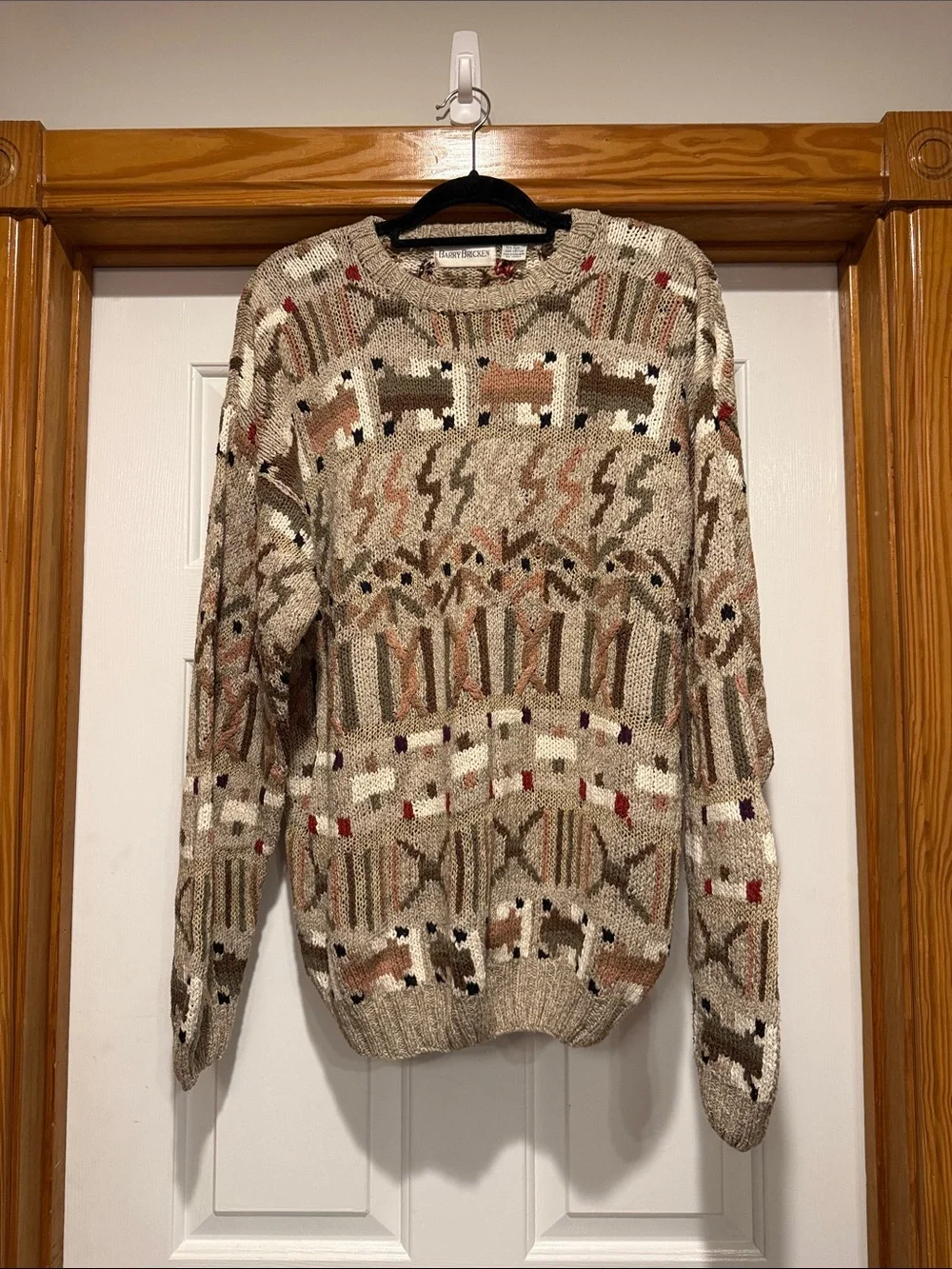 Vintage-Inspired Neutral Pattern Crewneck Sweater - Beige
